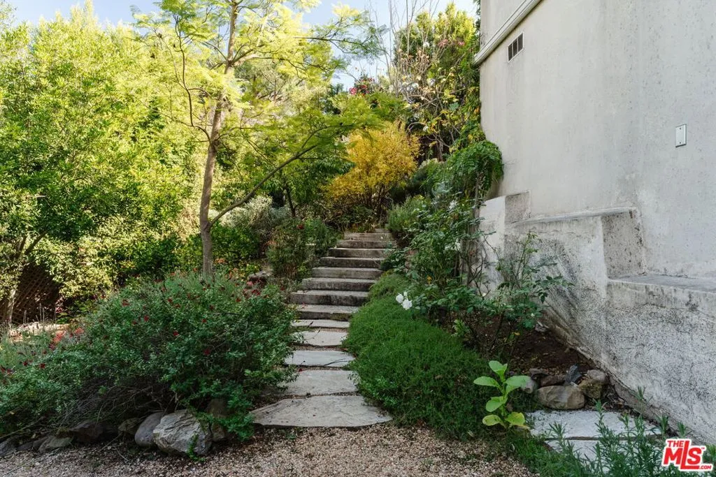 1273 Fernwood Pacific Drive, Topanga, California 90290 home-pic-54